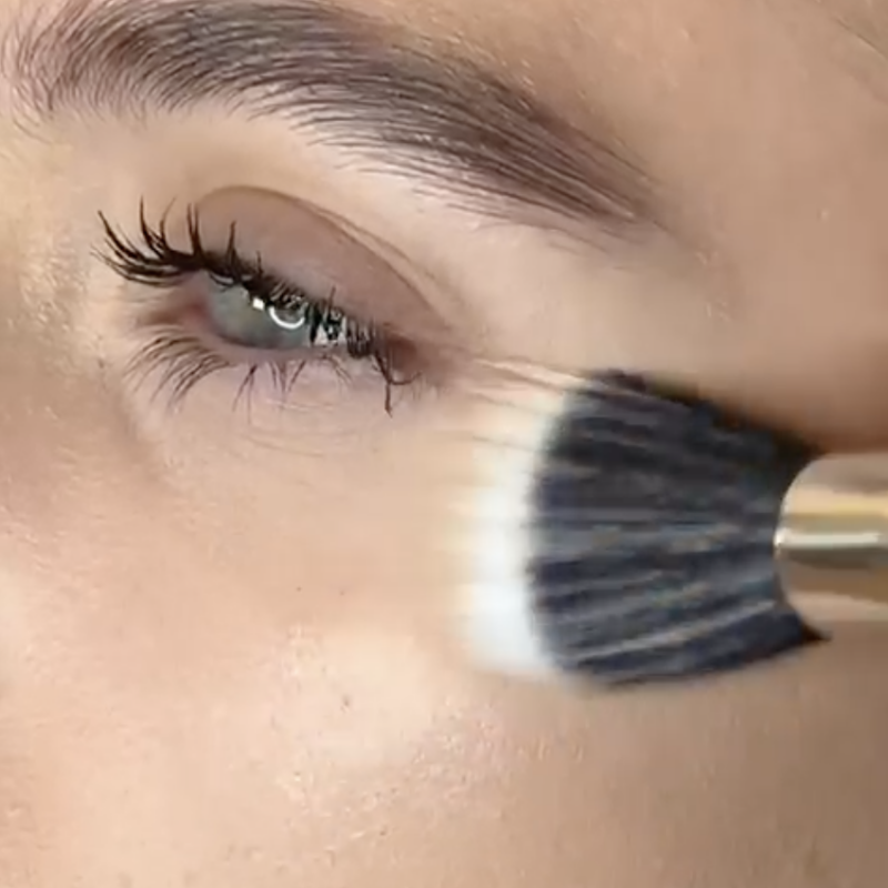 HIGHTLIGHTER-CREAM-GLOW-video-screen-cop